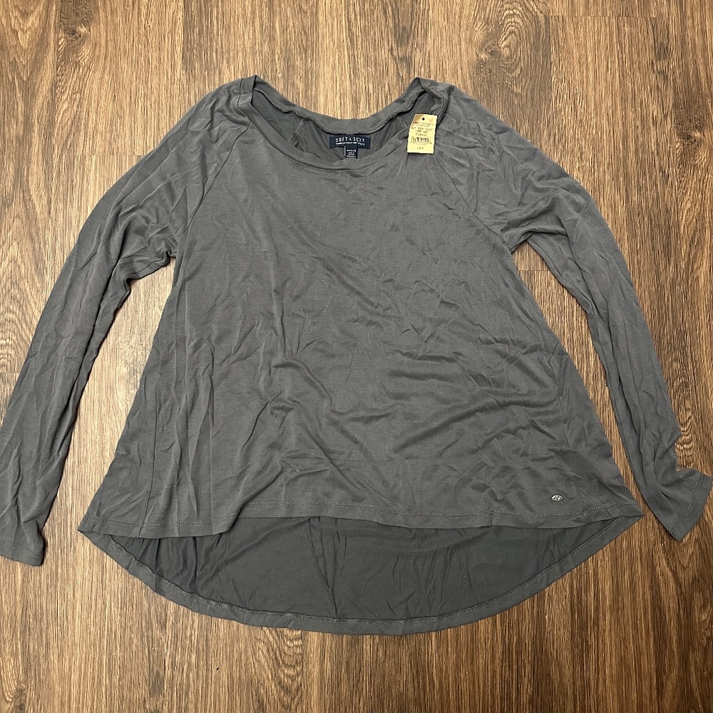 American Eagle Long Sleeve NWT